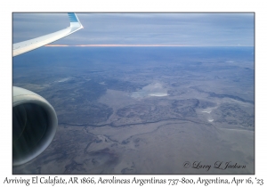 2023-04-16#3119 Airplane Photo, arriving El Calafate, AR 1866, Aerolineas Argentinas 737-800, Argentina