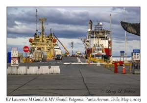 RV Laurence M Gould & MV Skandi Patagonia