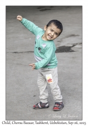 2025-09-26#2022 Child, Chorsu Bazaar, Tashkent, Uzbekistan