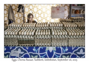 2025-09-26#5230 Eggs, Chorsu Bazaar, Tashkent, Uzbekistan