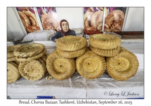 2025-09-26#5250 Bread, Chorsu Bazaar, Tashkent, Uzbekistan