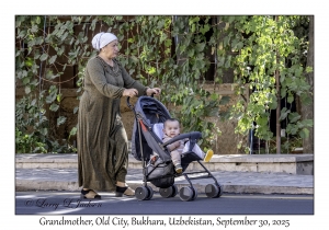 2025-09-30#2680 Grandmother, Old City, Bukhara, Uzbekistan