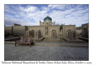 Pahlavan Mahmud Mausoleum & Tombs